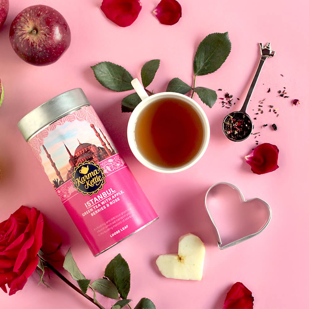 
                  
                    Load image into Gallery viewer, Hibiscus rose green tea with apple and berries
                  
                