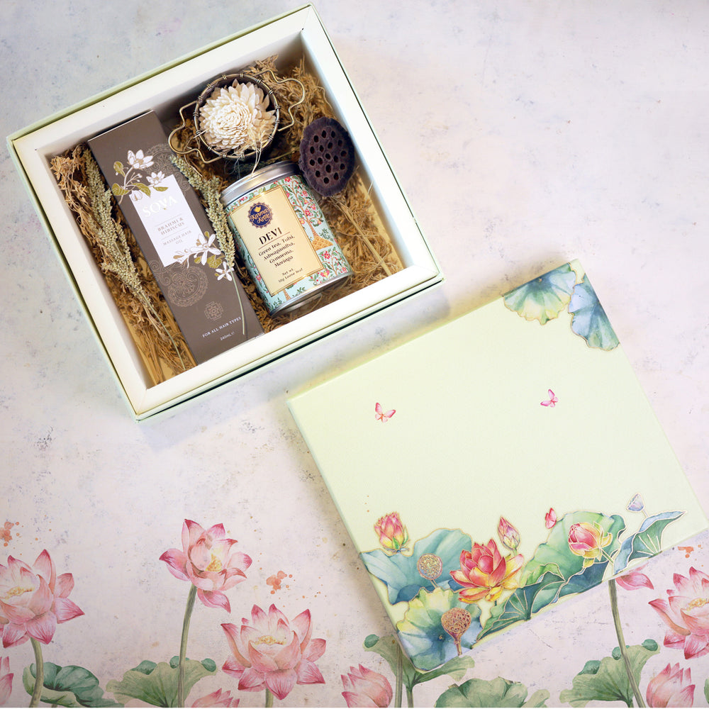 
                  
                    Load image into Gallery viewer, Karma Kettle x SOVA Limited Edition Gift Box
                  
                